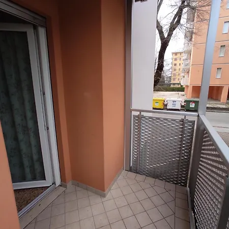 アパート Baja ビビオーネ